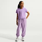 Nike Sportswear Older Kids' (Girls') Cropped T-Shirt