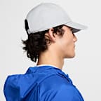 Nike Club Structured Metal Swoosh Cap