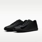 Nike Mercurial Vapor 16 Club Turf Low-Top Football Shoes