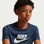 Playera para niños talla grande Nike Sportswear Club
