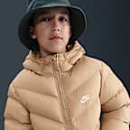 Chamarra acolchada Therma-FIT holgada para niños talla grande Nike Sportswear All Day Play