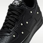 รองเท้าผู้หญิง Nike Air Force 1 '07 SE