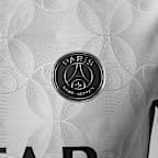 Paris Saint-Germain Academy Pro Night Edition Men's Jordan Dri-FIT Soccer Long-Sleeve Pre-Match Top