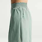 ナイキ 24.7 PerfectStretch ウィメンズ Dri-FIT ハイウエスト ショートパンツ