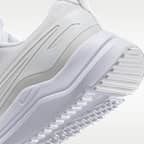 Nike Cosmic Runner 大童路跑鞋