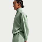 Nike 24.7 ImpossiblySoft Women's Dri-FIT Mid-Rise Loose 4" Shorts