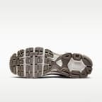 나이키 에어맥스 모토 2K 남성 신발