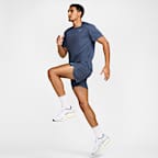 Playera de correr de manga corta Dri-FIT para hombre Nike Miler