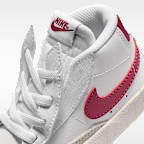 Tenis para bebé e infantil Nike Blazer Mid '77