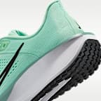 Tenis de correr en pavimento para mujer Nike Quest 6
