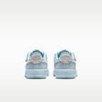 Nike Force 1 Low LV8 EasyOn Younger Kids' Shoes