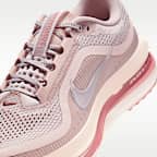 Nike Pegasus Premium Women's Road Running Shoes