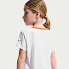 Conjunto de playera y shorts Crossover Dri-FIT para niños talla pequeña Nike