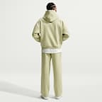 Pants de básquetbol Therma-FIT cepillados con dobladillo abierto para hombre Nike Standard Issue