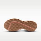 Tenis de correr en pavimento para mujer Nike Interact Run