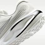 Nike Journey Run Men's Road Running Shoes