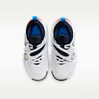 Nike Team Hustle D 11 Younger Kids' Shoes