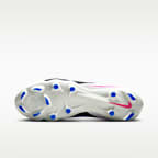 Nike Phantom 6 Low Pro Firm-Ground Football Boot