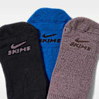 NikeSKIMS Calcetines tobilleros Dri-FIT (3 pares) - Mujer