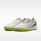 Chaussure de foot en salle Nike Phantom 6 Low Academy