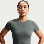 Nike One Fitted para mulher
