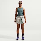 Shorts de trail running Dri-FIT de tiro medio con forro de ropa interior para mujer Nike ACG