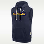 Sudadera universitaria con gorro, sin cierre y sin mangas marca Jordan Dri-FIT para hombre Michigan Sideline