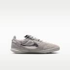 Buty piłkarskie typu low top dla małych/dużych dzieci Nike Jr. Streetgato