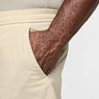 Shorts versátiles Dri-FIT de 13 cm sin forro para hombre Nike Form