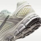 ナイキ ズーム ボメロ 5 メンズシューズ