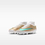 Korki piłkarskie z wysoką cholewką na różne typy nawierzchni dla małych dzieci Nike Jr. Mercurial Superfly 11 Club „Kylian Mbappé”
