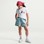Playera para niños talla grande Nike Sportswear