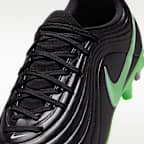 Chaussure de foot basse à crampons pour terrain gras Nike Tiempo Maestro Academy