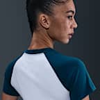 Nike Sportswear Chill Knit Women's Slim Graphic T-Shirt