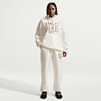 Pantaloni jogger oversize Nike Sportswear Phoenix Fleece a vita alta – Donna