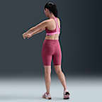 สปอร์ตบราผู้หญิงซัพพอร์ตระดับกลางเสริมฟองน้ำ Nike Swoosh Front Zip