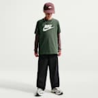 Playera para niños talla grande Nike Sportswear