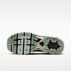 Tenis con detalles reflejantes para mujer Nike Air Max Moto 2K