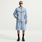 Chamarra Windrunner Nike Tech Dri-FIT de tejido Woven y cierre completo para hombre