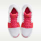 Calzado de básquetbol LeBron Witness 8