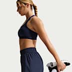Nike One Pantalón corto de 8 cm con talle alto y diseño 2 en 1 Dri-FIT - Mujer
