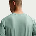 Nike Dri-FIT UV Hyverse Men's Short-Sleeve Fitness Top