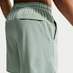 Shorts versátiles Dri-FIT de 18 cm sin forro para hombre Nike Unlimited