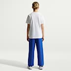 Nike Sportswear Older Kids' T-Shirt