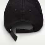 Gorra Futura con visera curva para niños talla pequeña Nike