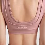 Brassière à encolure dégagée et double bretelle NikeSKIMS Matte pour femme