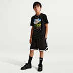Nike Sportswear Older Kids' T-Shirt