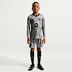 F.C. Barcelona 2026/27 Stadium Goalkeeper Away Older Kids' Kobe Dri-FIT Football Replica Shirt