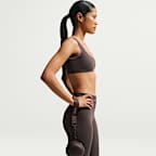 Estuche redondo con cubierta resistente para mujer NikeSKIMS