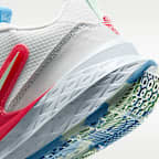 Tenis de básquetbol para niños grandes Nike Team Hustle D 12
